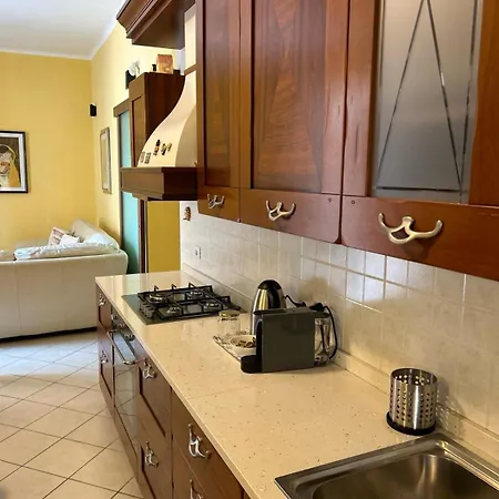 Casa Erika Al Mare * فاراتسي