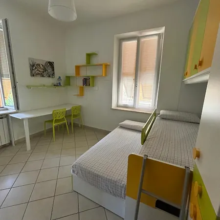 Casa Erika Al Mare * فاراتسي