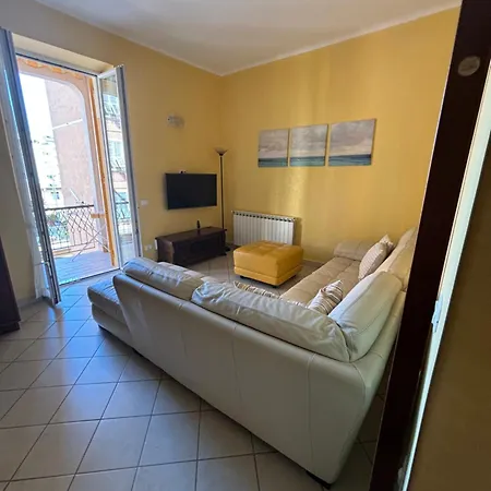 Casa Erika Al Mare דירה